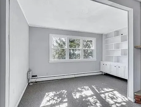 3 bed, 2.0 bath, 1800 sqft, $3,800 — Photo 2