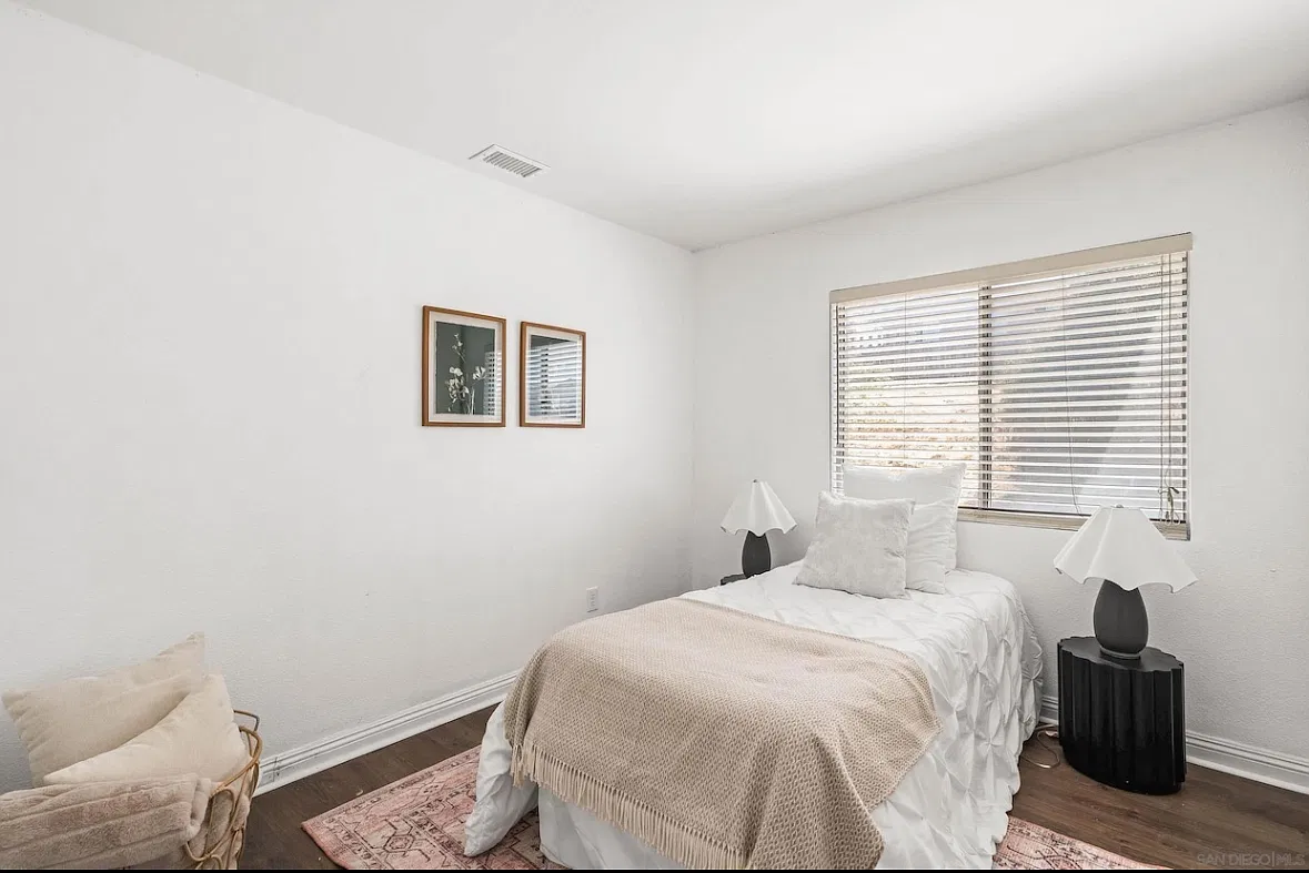 4 bed, 1804 sqft, $1,600 — Photo 1