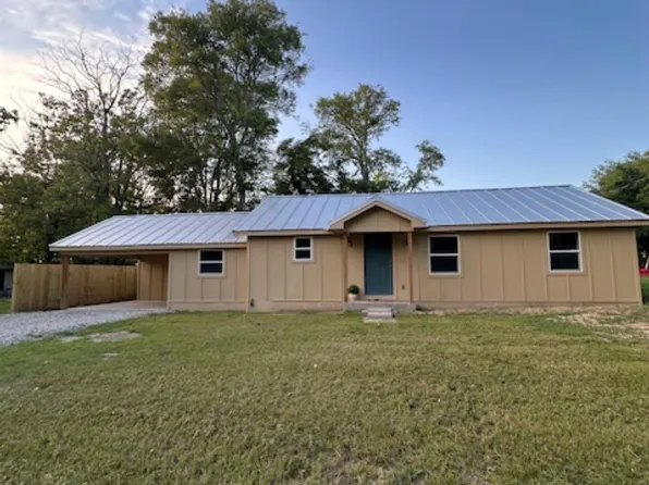 149 E Iowa St, Van, TX 75790