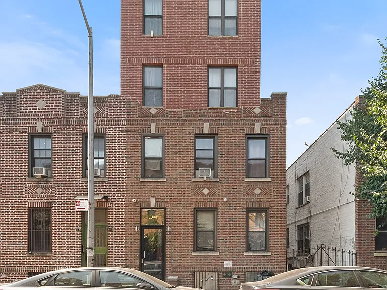 321 Eldert St #4B — Photo 9