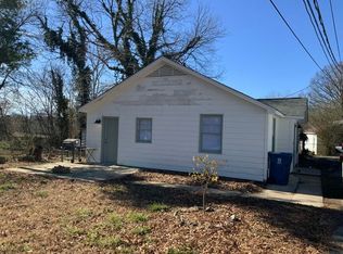 320 19th St SW #2, Hickory, NC 28602