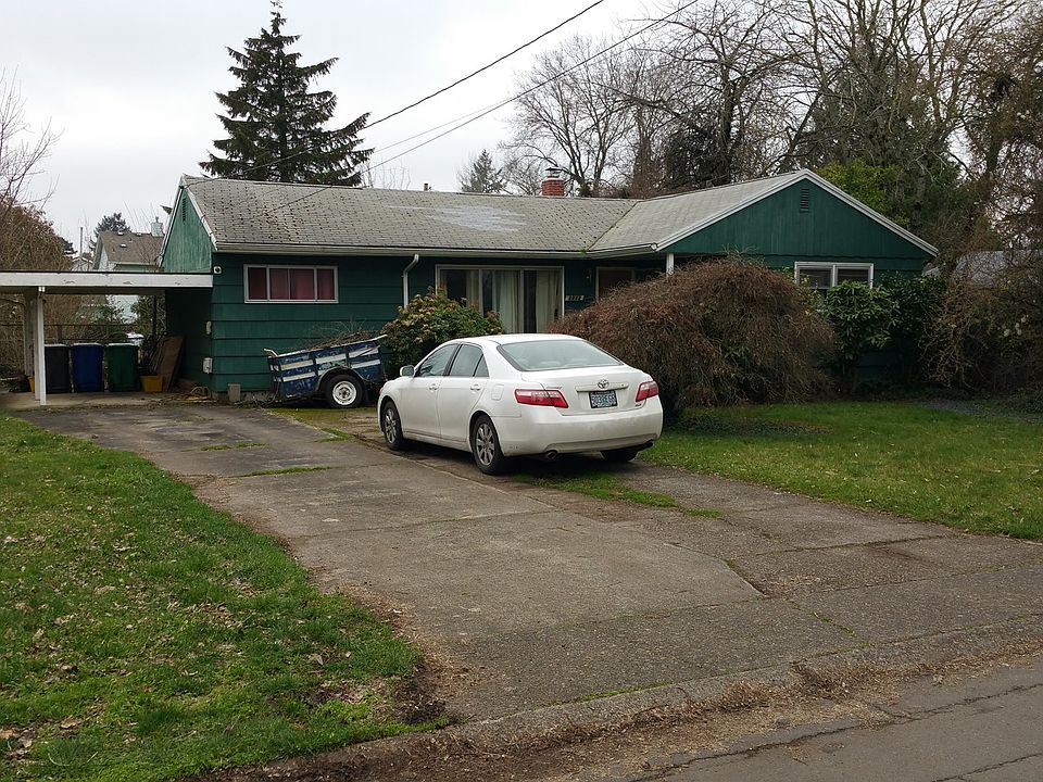 2nd image of 2413 SE 90th Ave