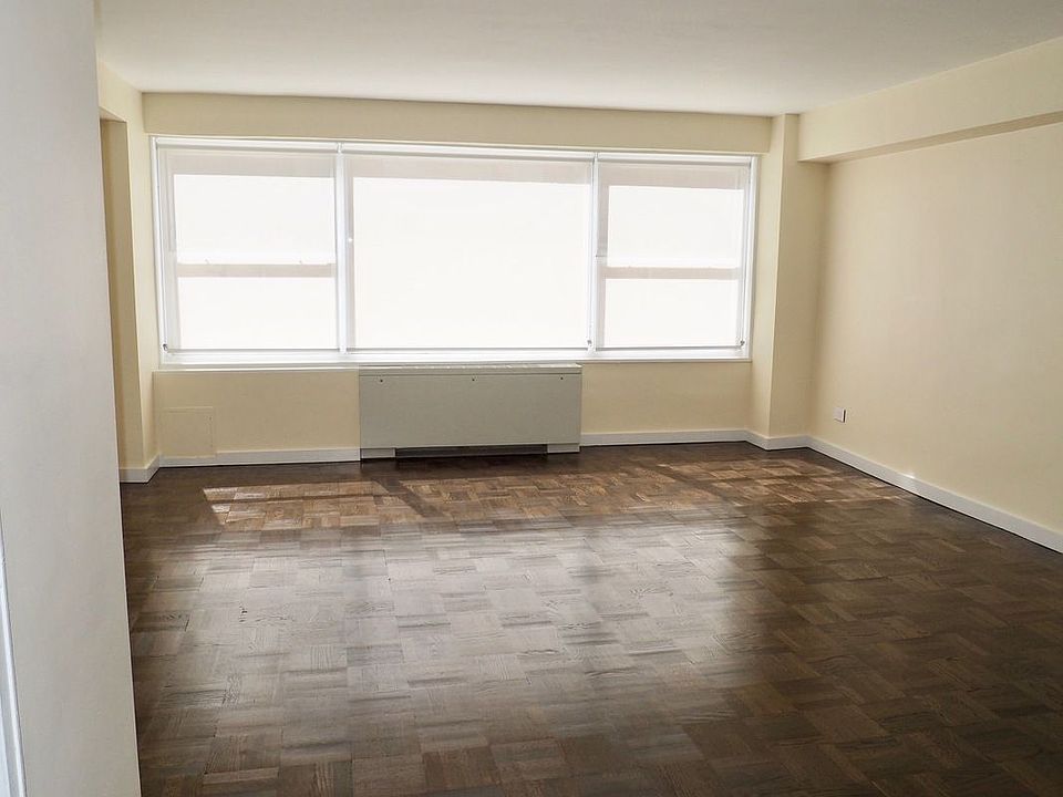 1st image of 23 Greenwich Ave #2C