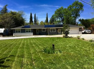 11198 Racetrack Rd, Sonora, CA 95370