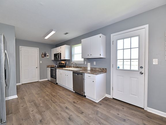 3rd image of 1708 Roosevelt Dr