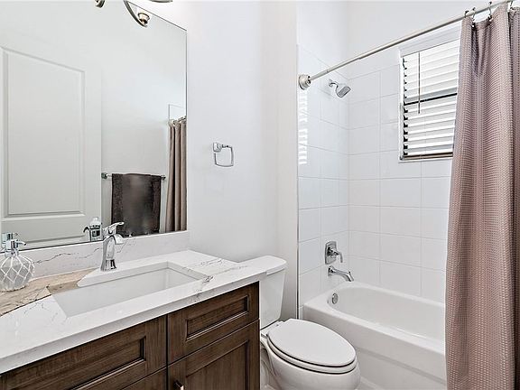 5th image of 5607 Delacroix Terrace