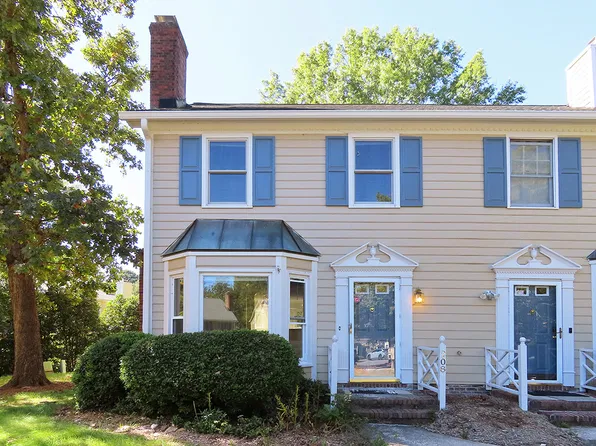 208 Standish Dr, Chapel Hill, NC 27517