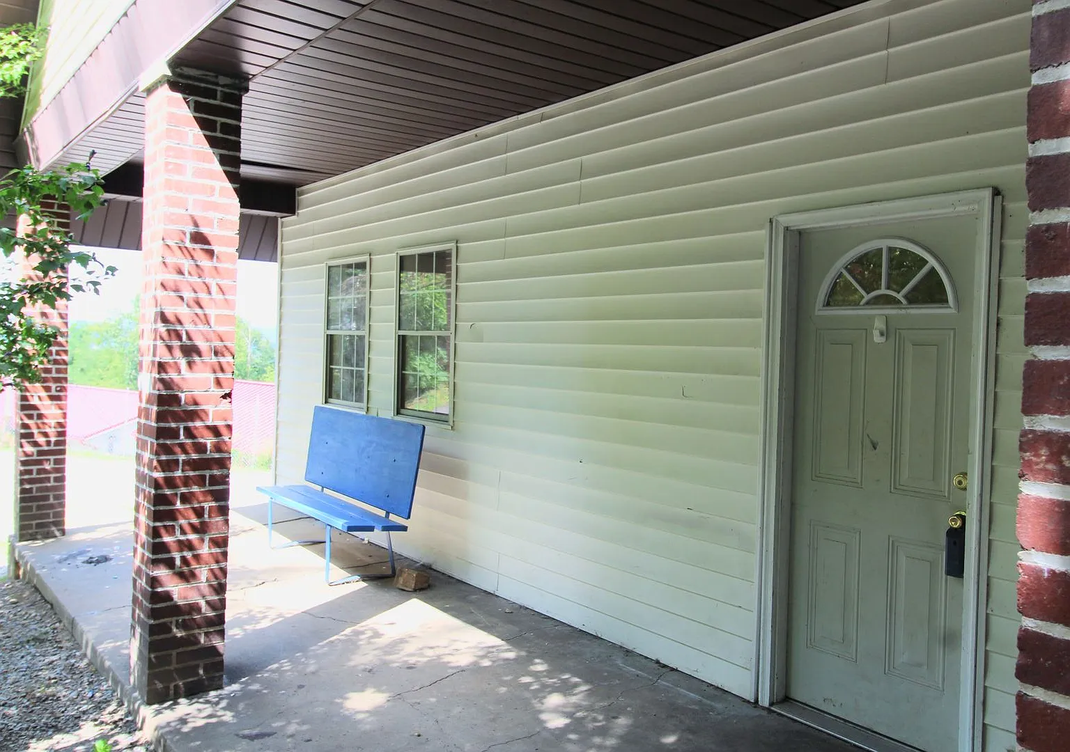 1021 College Avenue — Photo 4