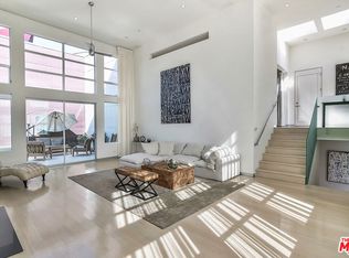 711 Westbourne Dr, West Hollywood, CA 90069
