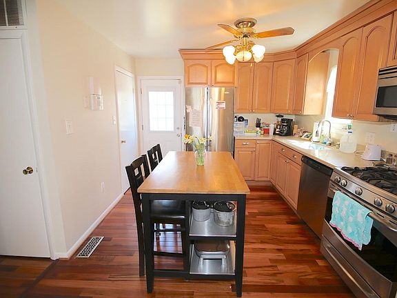 5th image of 5681 Saffron Ln