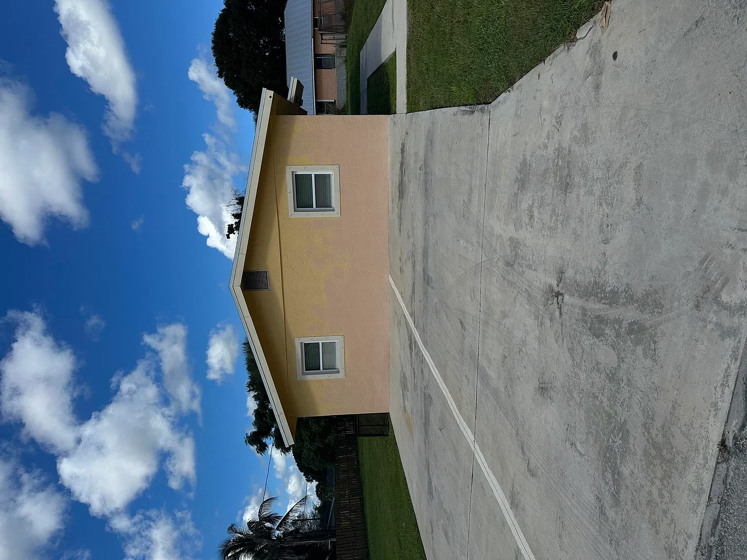 2 bed, 1.0 bath, 1248 sqft, $1,450 — Photo 2