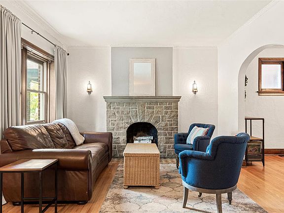 4th image of 3123 Gurney Ave