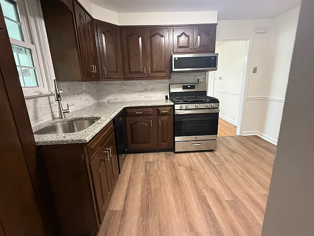 604 Meadow Ln — Photo 11