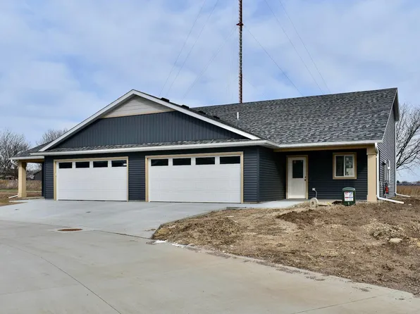 1151 Eagle Ln, Wabasha, MN 55981