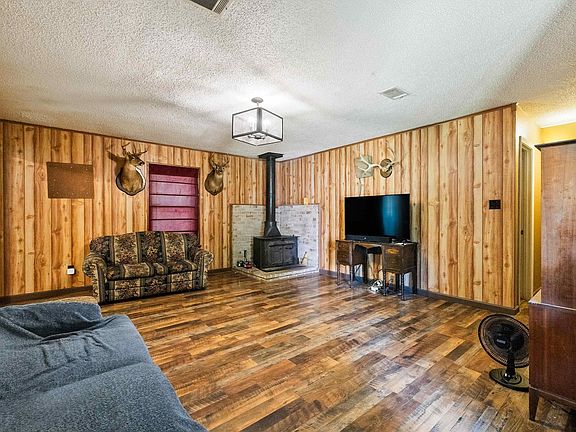 5th image of 1309 Kelly Ct