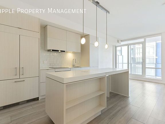 2nd image of 615 6th Ave SE #316