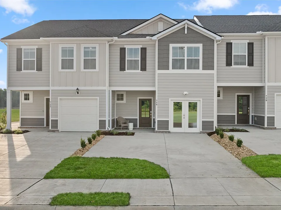 3015 Seguaro Ln