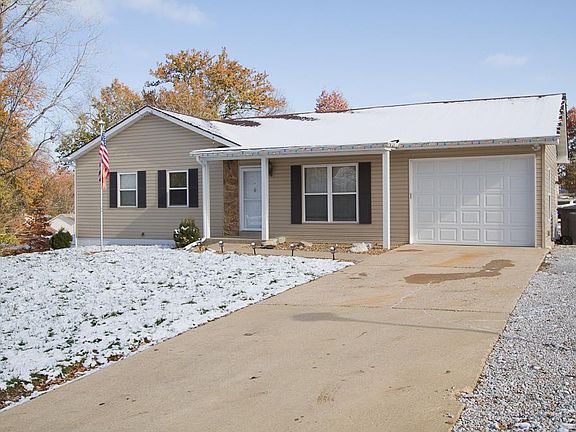 2nd image of 801 Sommerset Dr
