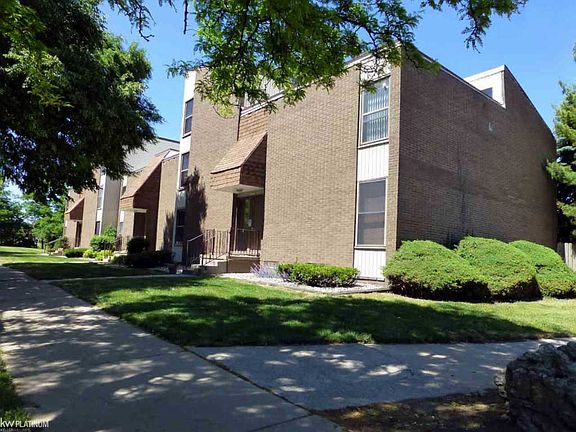 4th image of 21 Dickinson Ave Unit I