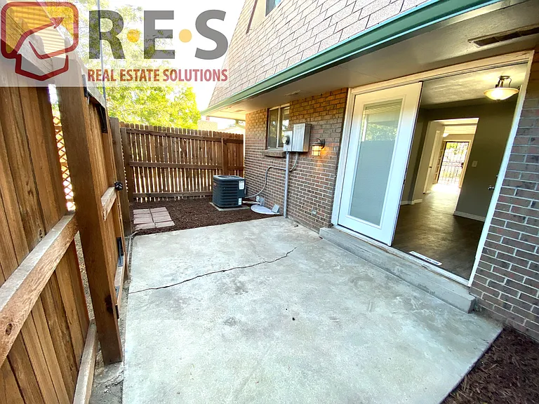 7701 W Glasgow Pl — Photo 17