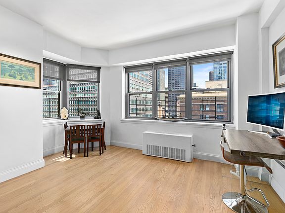 3rd image of 80 Park Ave APT 17J