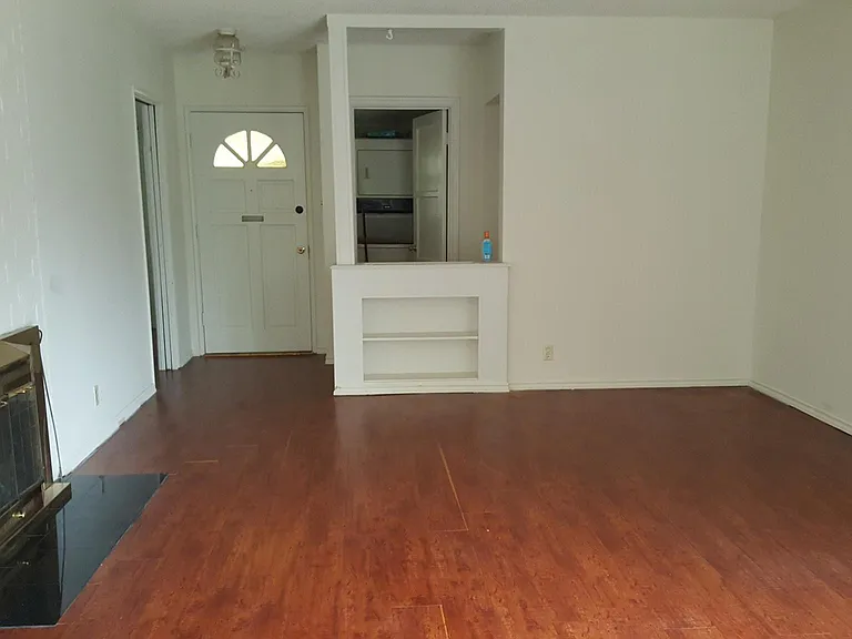 8950 Amigo Ave — Photo 4