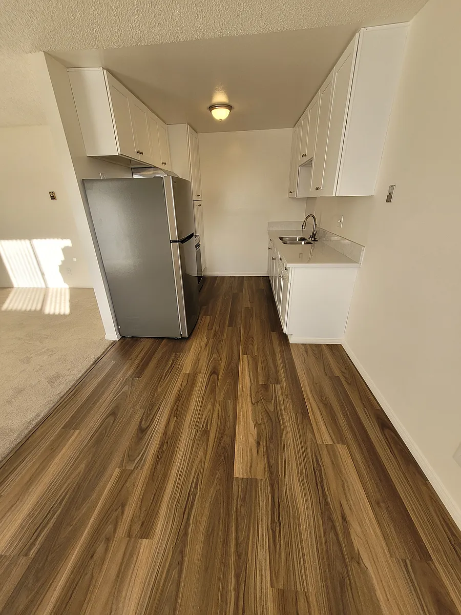 Building Photo - 274 Evergreen Ave #C