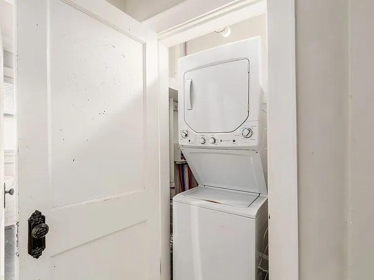 24 E 2nd Ave #2 — Photo 10