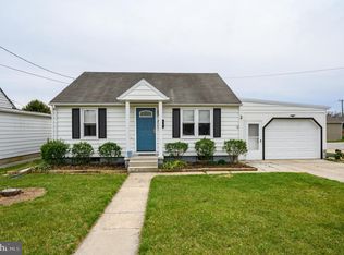 19 Wayne Ave, Hanover, PA 17331