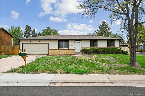 15140 E Columbia Dr Photo 1