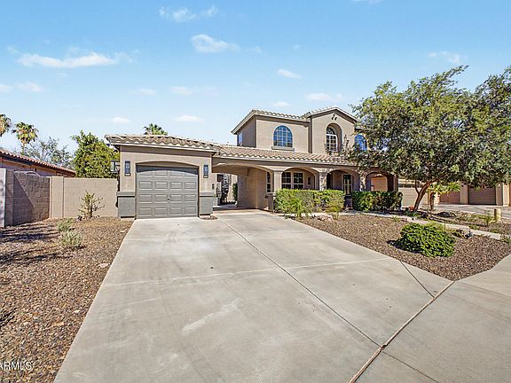5th image of 425 S CAMELLIA Drive