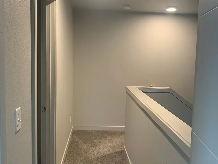 Market Village Apartments — Photo 24