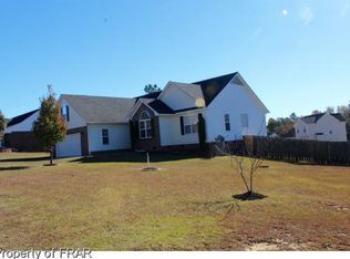 124 Fallingleaf Dr, Raeford, NC 28376