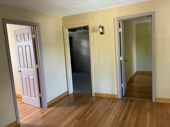 2nd image of 44 Winter St APT 1