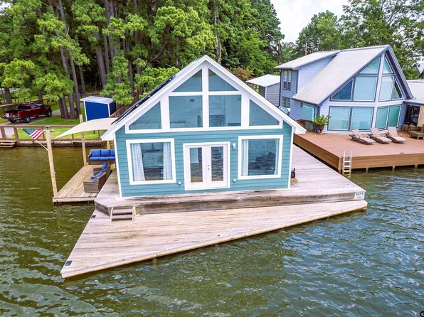 2666 Aqua Vista Dr, Jacksonville, TX 75766