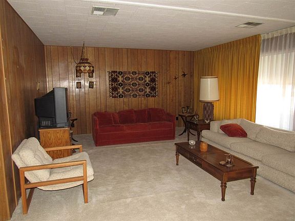 3rd image of 3695 S Century Dr