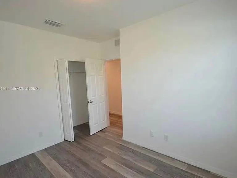 2221 Carver Ave — Photo 11