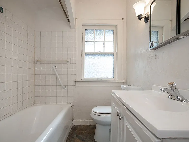 17926 East Park — Photo 21
