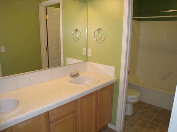 Bathroom Dual Sinks