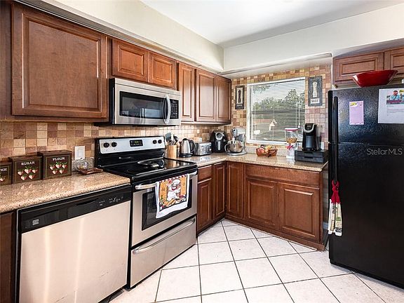 4th image of 1132 Providence Blvd