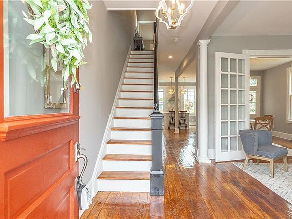 5th image of 3136 Parkwood Ave