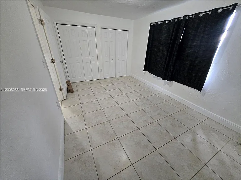 11800 SW 216th St — Photo 8