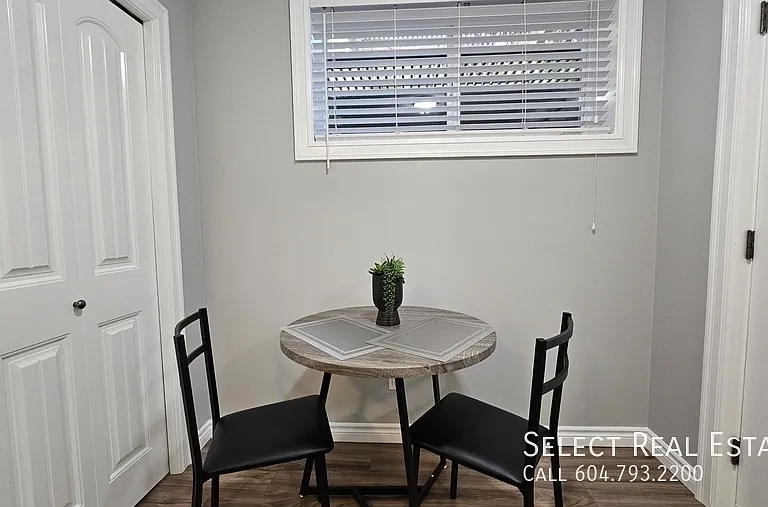 5741 Shawnigan Dr #B — Photo 3