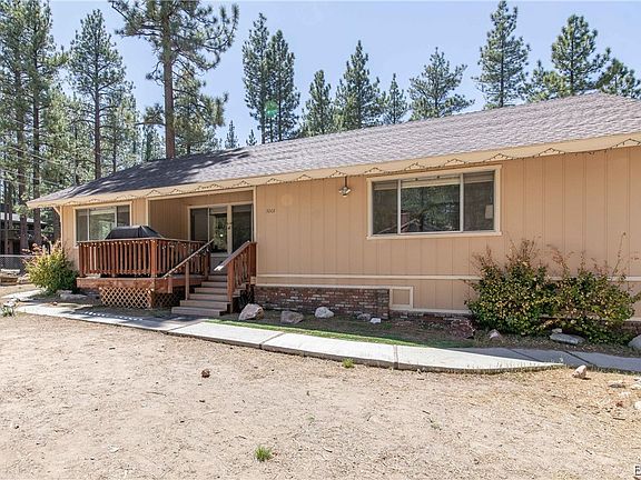 3rd image of 1001 Mountain Ln