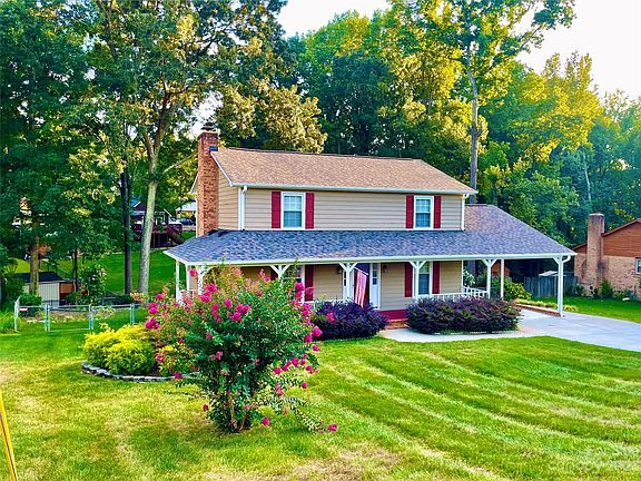 2nd image of 2625 Birchwood Dr