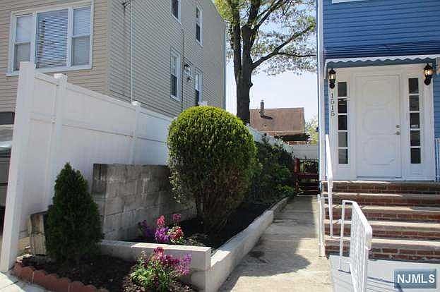 1st image of 1515 89th St