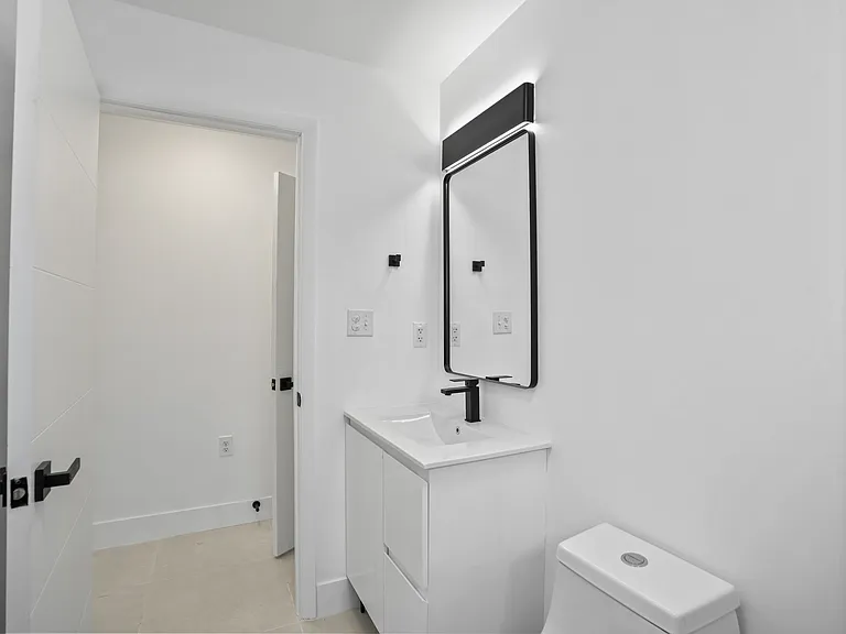 5817 NW 30th Ave #5817 — Photo 12