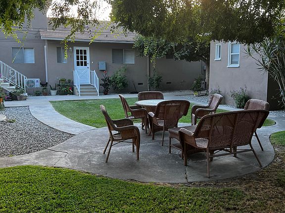 2nd image of 1708 W Alameda Ave #E