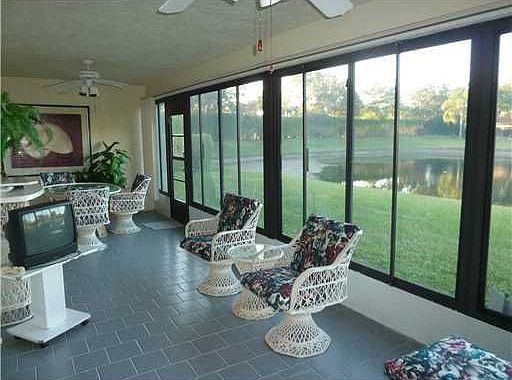 Home For Sale In Palm Chase Lakes