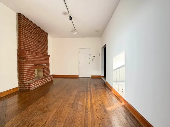 45 8th Avenue image 5 of 12